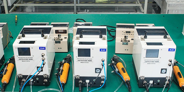 使用自動鎖螺絲機要注意哪些方面？堅豐電子告知您